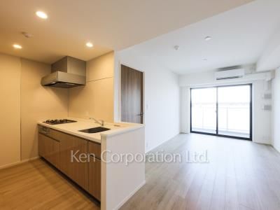 Living-Dining ※Photo of the same layout on 3 floor. Decoration and fixture may differ.
