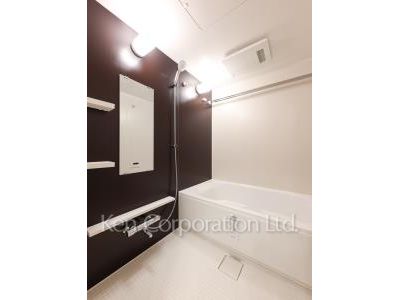 Bath ※Photo of the same layout on 3 floor. Decoration and fixture may differ.