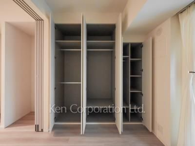 Closet ※Photo of the same layout on 2 floor. Decoration and fixture may differ.
