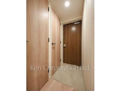 Entrance ※Photo of the same layout on 2 floor. Decoration and fixture may differ.