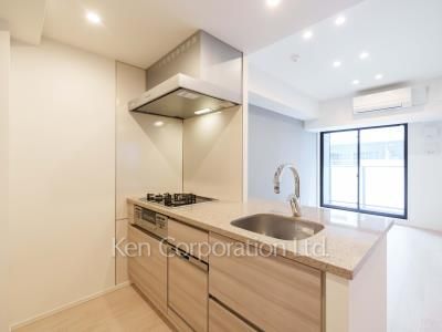 Kitchen ※Photo of the same layout on 3 floor. Decoration and fixture may differ.
