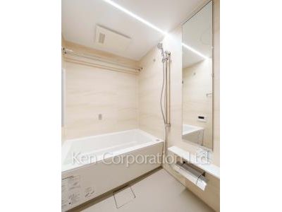 Bath ※Photo of the same layout on 3 floor. Decoration and fixture may differ.