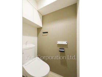 Lavatory ※Photo of the same layout on 14 floor. Decoration and fixture may differ.
