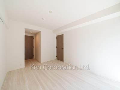 Bedroom ※Photo of the same layout on 6 floor. Decoration and fixture may differ.