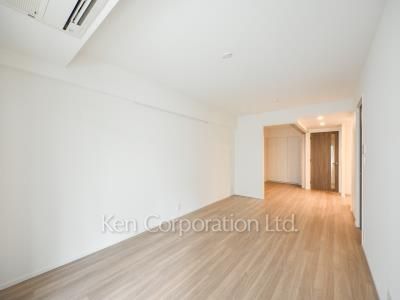 Living-Dining ※Photo of the same layout on 2 floor. Decoration and fixture may differ.