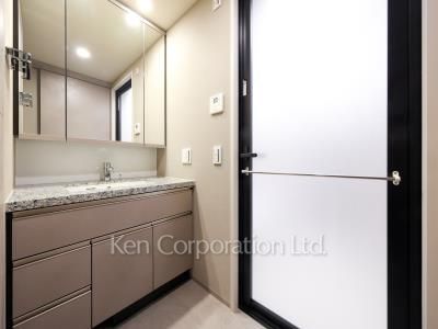 Powder Room