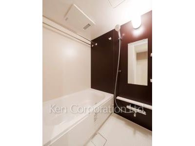 Bath ※Photo of the same layout on 6 floor. Decoration and fixture may differ.