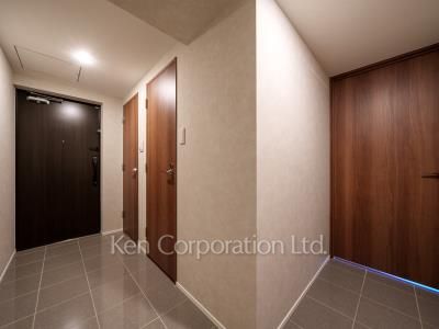 Entrance ※Photo of the same layout on 2 floor. Decoration and fixture may differ.