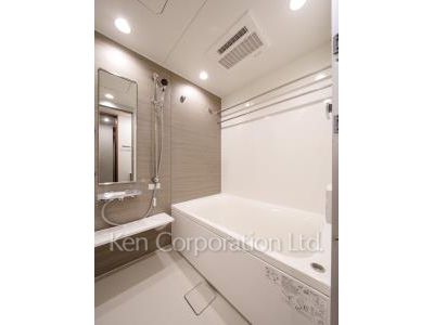 Bath ※Photo of the same layout on 2 floor. Decoration and fixture may differ.
