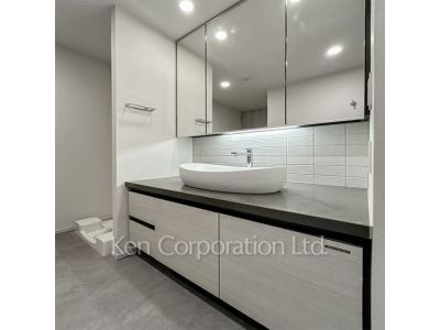 Powder Room