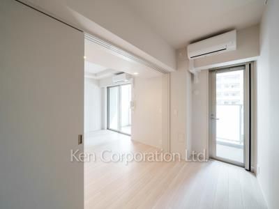 Bedroom ※Photo of the same layout on 4 floor. Decoration and fixture may differ.