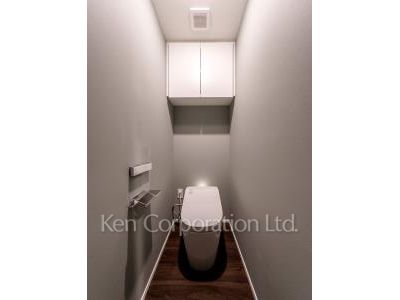 Lavatory ※Photo of the same layout on 2 floor. Decoration and fixture may differ.