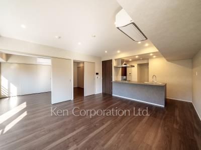 Living-Dining ※Photo of the same layout on 2 floor. Decoration and fixture may differ.