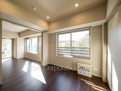 Bedroom ※Photo of the same layout on 2 floor. Decoration and fixture may differ.