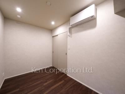 Service room (Extra room space) ※Photo of the same layout on 2 floor. Decoration and fixture may differ.