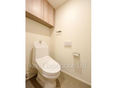 Lavatory ※Photo of the same layout on 3 floor. Decoration and fixture may differ.