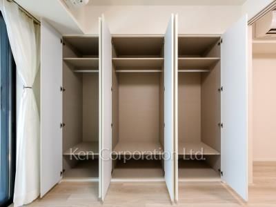Closet ※Photo of the same layout on 3 floor. Decoration and fixture may differ.
