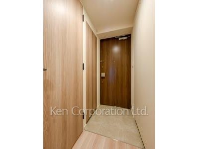 Entrance ※Photo of the same layout on 3 floor. Decoration and fixture may differ.