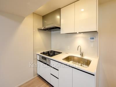 Kitchen ※Photo of the same layout on 3 floor. Decoration and fixture may differ.