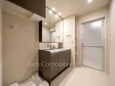 Powder Room
