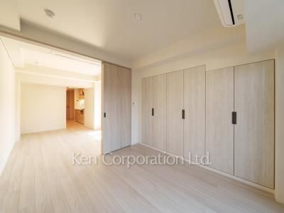 Bedroom ※Photo of the same layout on 3 floor. Decoration and fixture may differ.
