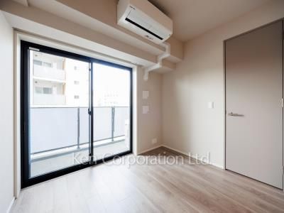 Bedroom ※Photo of the same layout on 7 floor. Decoration and fixture may differ.