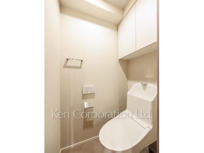Lavatory ※Photo of the same layout on 7 floor. Decoration and fixture may differ.