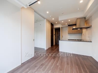 Living-Dining ※Photo of the same layout on 12 floor. Decoration and fixture may differ.