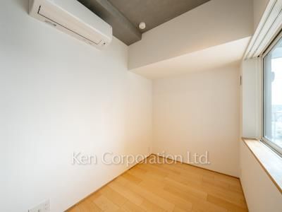 Bedroom ※Photo of the same layout on 9 floor. Decoration and fixture may differ.
