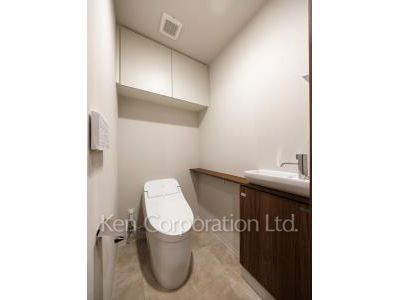 Lavatory