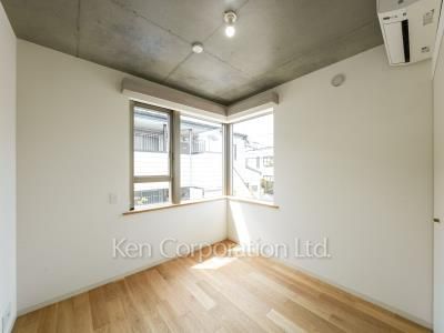Bedroom  *Photo of similar layout