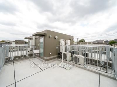 Roof Balcony