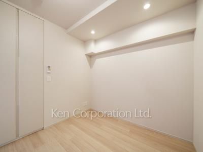 Bedroom ※Photo of the same layout on 5 floor. Decoration and fixture may differ.