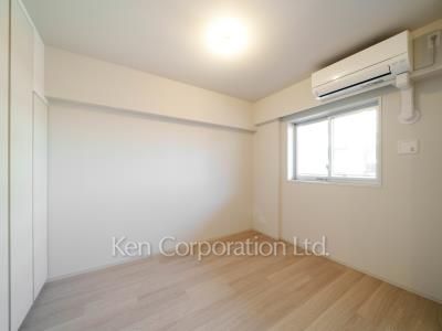 Bedroom ※Photo of the same layout on 5 floor. Decoration and fixture may differ.