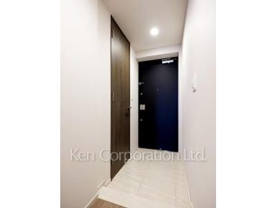 Entrance ※Photo of the same layout on 7 floor. Decoration and fixture may differ.