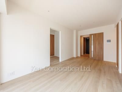 Living-Dining ※Photo of the same layout on 10 floor. Decoration and fixture may differ.