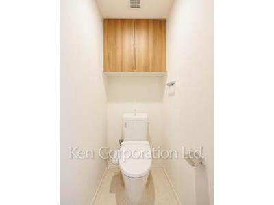Lavatory ※Photo of the same layout on 10 floor. Decoration and fixture may differ.