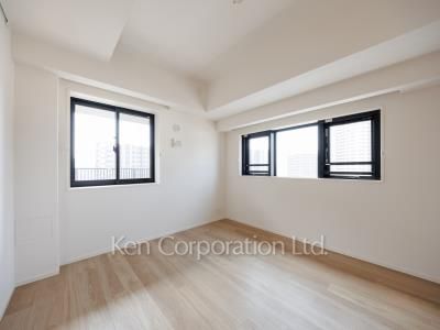 Bedroom ※Photo of the same layout on 9 floor. Decoration and fixture may differ.