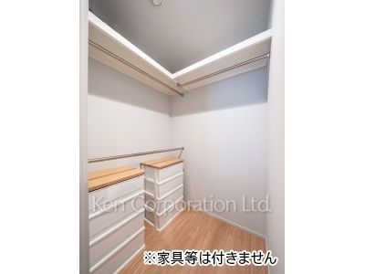 Walk-In Closet ※Unfurnished