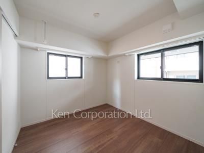 Bedroom ※Photo of the same layout on 5 floor. Decoration and fixture may differ.
