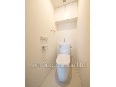 Lavatory ※Photo of the same layout on 9 floor. Decoration and fixture may differ.