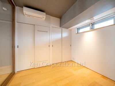 Bedroom ※Photo of the same layout on 9 floor. Decoration and fixture may differ.