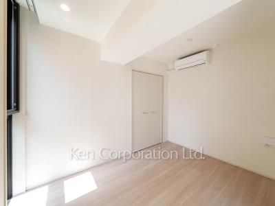 Bedroom ※Photo of the same layout on 9 floor. Decoration and fixture may differ.
