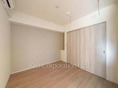 Bedroom ※Photo of the same layout on 9 floor. Decoration and fixture may differ.
