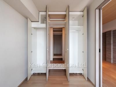 Closet ※Photo of the same layout on 6 floor. Decoration and fixture may differ.