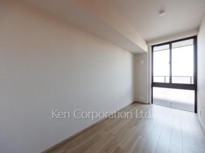 Bedroom ※Photo of the same layout on 6 floor. Decoration and fixture may differ.