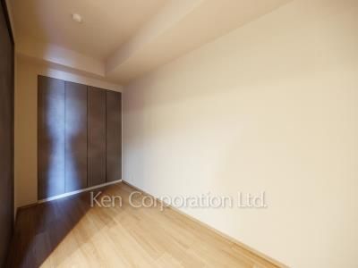 Bedroom ※Photo of the same layout on 6 floor. Decoration and fixture may differ.