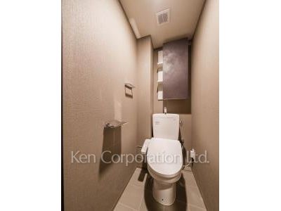 Lavatory ※Photo of the same layout on 3 floor. Decoration and fixture may differ.