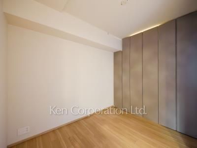 Bedroom ※Photo of the same layout on 6 floor. Decoration and fixture may differ.