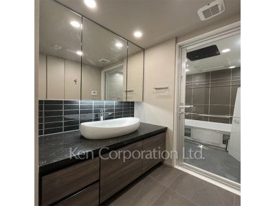Powder Room